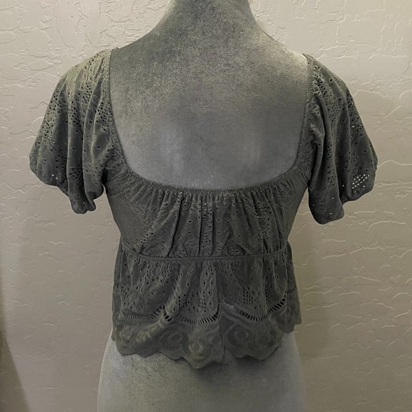 Urban Romantics - Picture 2 of 3